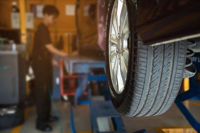 کلینیک اتومبیل رازمند در بندرعباس